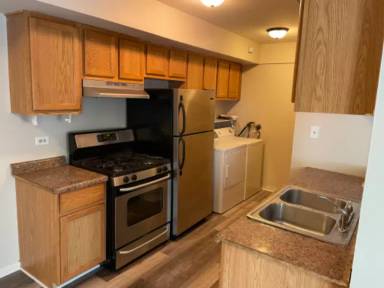 Main picture of 10S421 Echo Ln