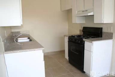 Main picture of 5350 La Sierra Ave