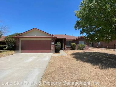 Main picture of 1301 Waterford Dr
