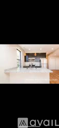 Main picture of 1630 W Cermak Rd