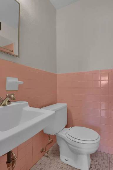 Main picture of 6501 Lansdowne Ave