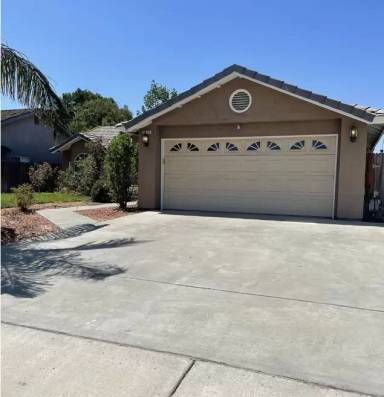 Main picture of 2442 Fernwood Dr