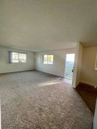 Main picture of 1960 33rd Ave