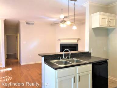 Main picture of 7744 Lasalle Ave