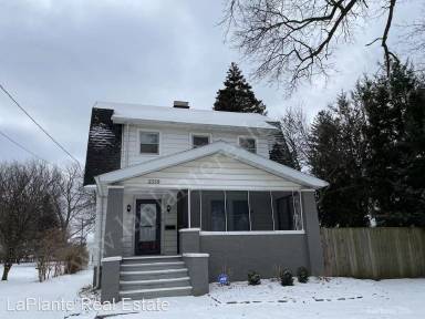 Main picture of 2339 Castlewood Dr