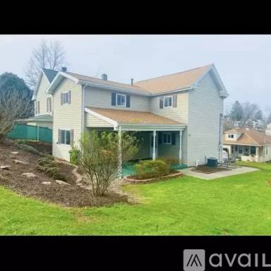 Main picture of 544 Melrose St