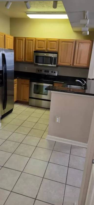 Main picture of 11702 Heritage Estates Ave