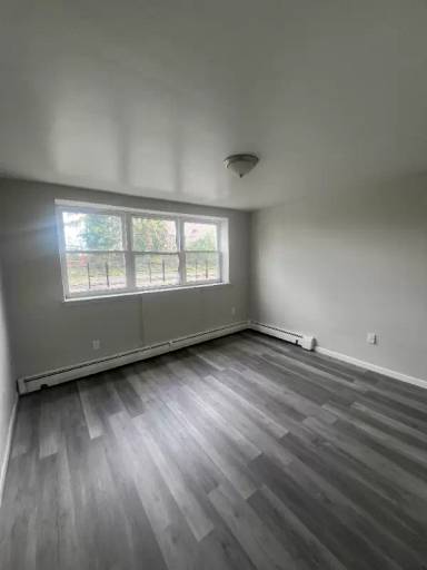 Main picture of 76 Grafton Ave