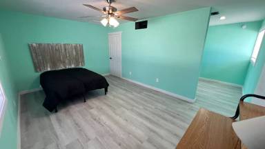 Main picture of 3523 W Maricopa St