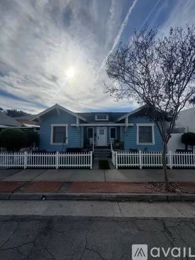 Main picture of 192 E Villa St