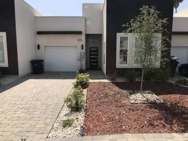Main picture of 2925 N 51st St