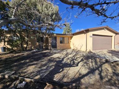 Main picture of 2634 Calle Primavera