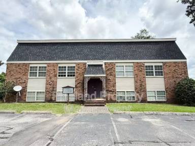 Main picture of 307 Bradford Ave