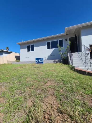 Main picture of 5026 Auburn Dr