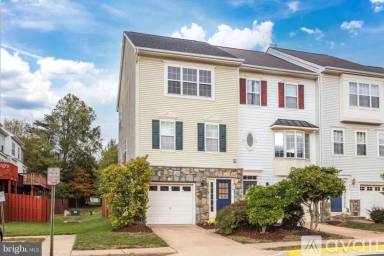 Main picture of 2027 Capstone Cir