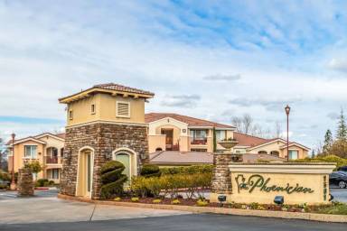 Main picture of The Phoenician Apartments