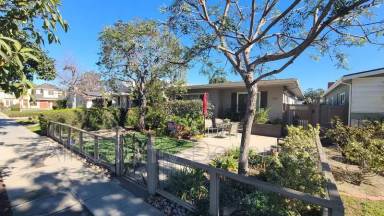Main picture of 360 Panama Ave
