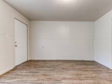Main picture of 320 Castro St