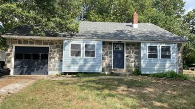 Main picture of 211 Chatham Dr