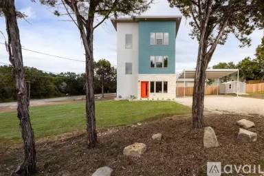 Main picture of 1940 Green Hill Dr