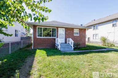 Main picture of 1535 Republic Ave