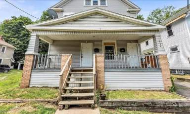Main picture of 1174 La Croix Ave