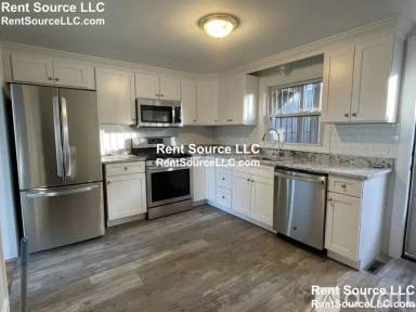Main picture of 98 Moreland St