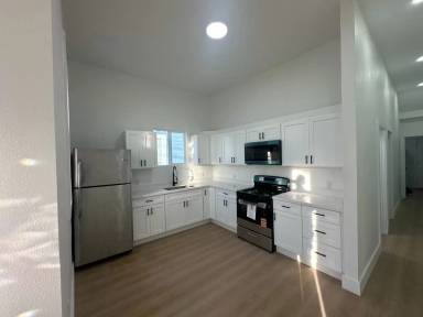 Main picture of 3238 Adeline St