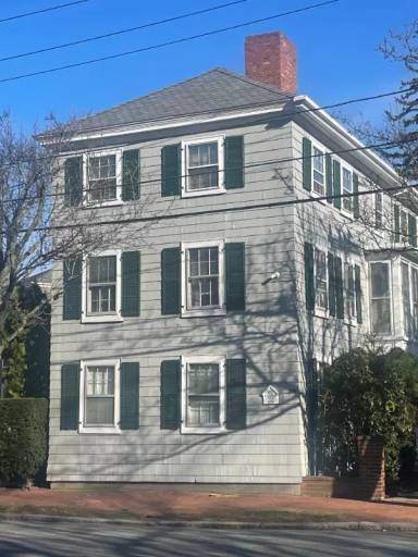 Main picture of 395 Essex St