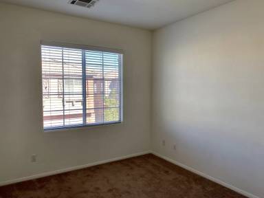 Main picture of 8618 Peaceful Dreams St