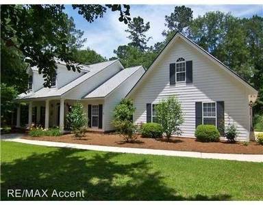 Main picture of 236 McLaughlin Ct