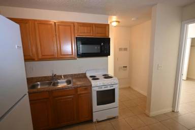 Main picture of 3021 E Carey Ave