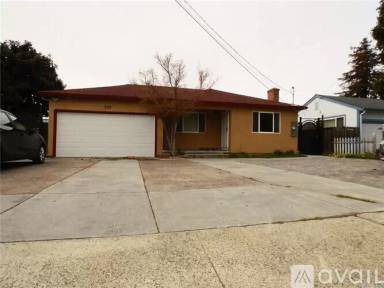 Main picture of 309 Staples Ave