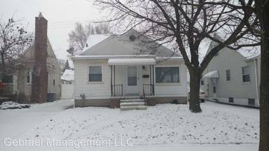Main picture of 2601 E Court St