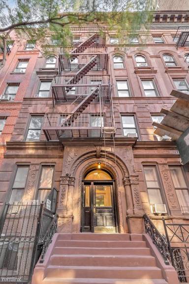Main picture of 358 W 45th St