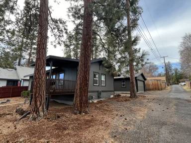Main picture of 1027 NW 13th St