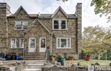Main picture of 3273 Teesdale St