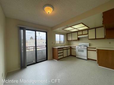 Main picture of 115 N Primrose Ave