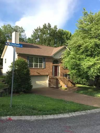 Main picture of 102 Sheffield Ct