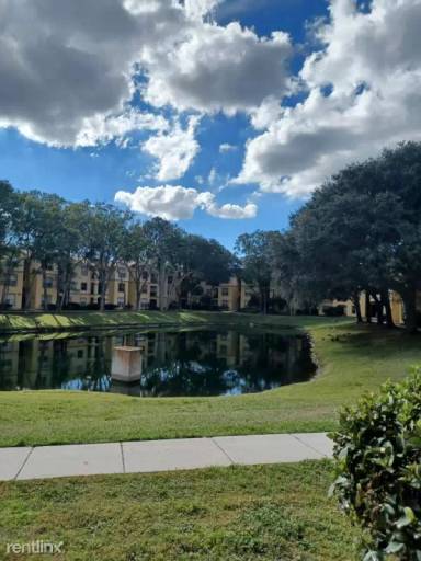 Main picture of Carrollwood Pinnacle