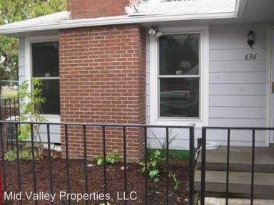 Main picture of 636 30th Ave SE