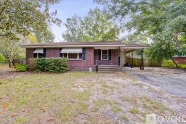 Main picture of 7014 N Kenwood Dr