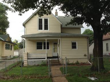 Main picture of 2911 Dudley St