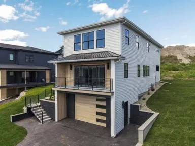 Main picture of 240 Kara Dr