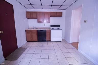 Main picture of 36 Miltenberger St