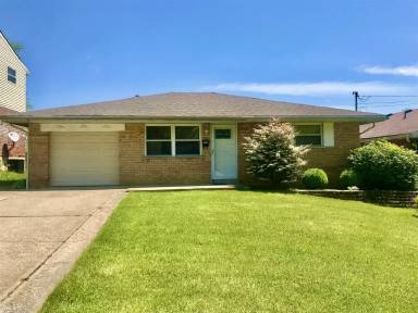 Main picture of 7028 Newbridge Dr