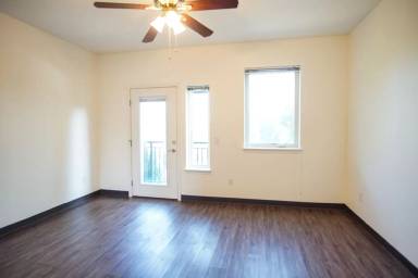 Main picture of 103 S Meade St