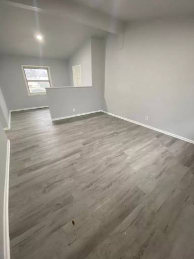 Main picture of 544 E 54th Pl N