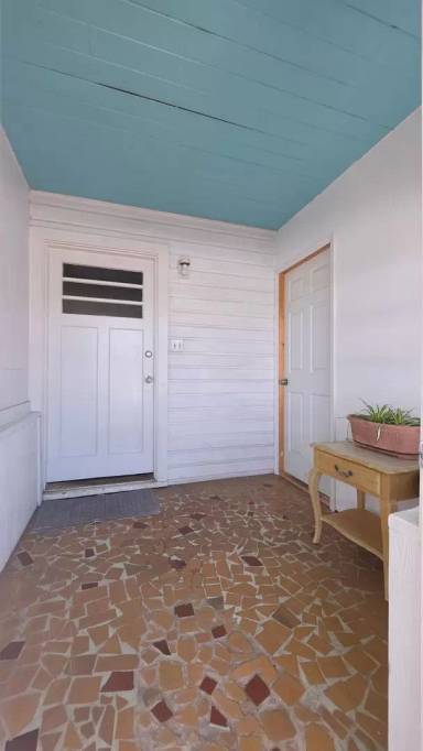 Main picture of 727 White St