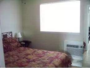 Main picture of 406 Tyler Ave